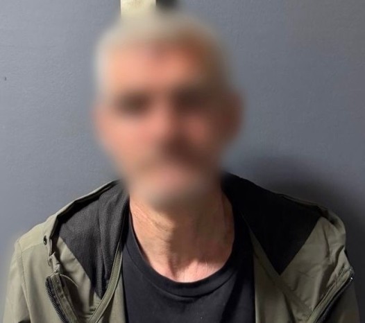  Столичні поліцейські затримали чоловіка, який побив та пограбував пенсіонерів 