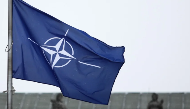  У НАТО вважають, що Росія поки не здатна відкрити другий фронт 