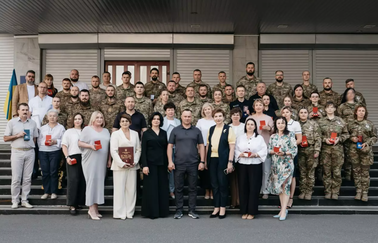  За врятовані життя та відданість професії: Іван Вигівський відзначив медиків системи МВС 