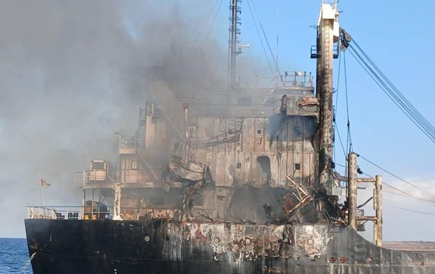  Кількість моряків, загиблих внаслідок удару по цивільному судну під Одесою, зросла до шести – Калашник 