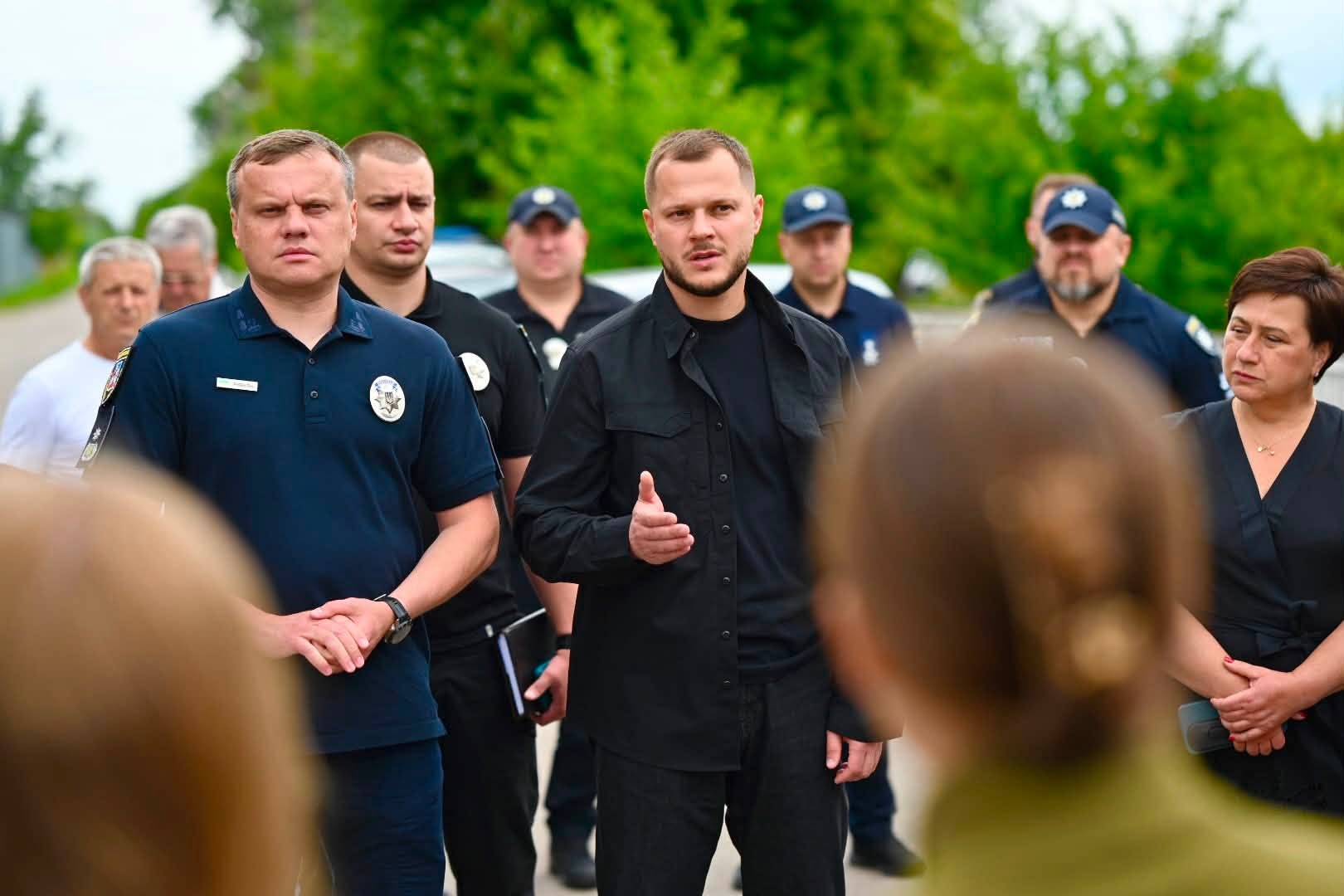  Микола Калашник зустрівся з громадою села Калинівка, яке сколихнула резонансна справа вбивства 