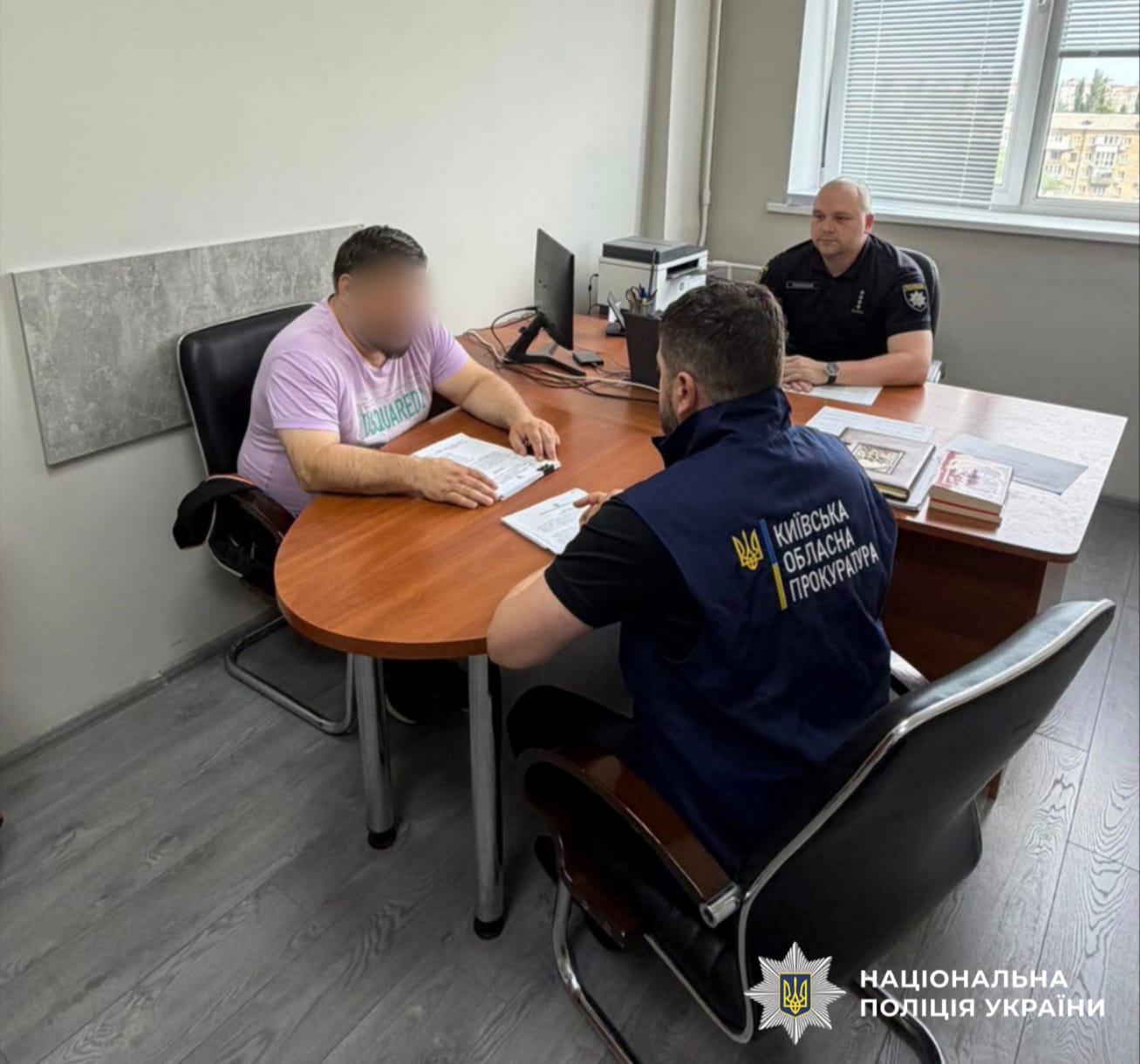  На Київщині п’ятьох зловмисників підозрюють у привласненні понад 2 млн грн 