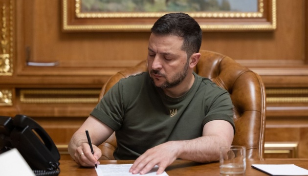  «Плюс» ₴1,56 трильйона на оборону: Президент підписав зміни до держбюджету-2026 