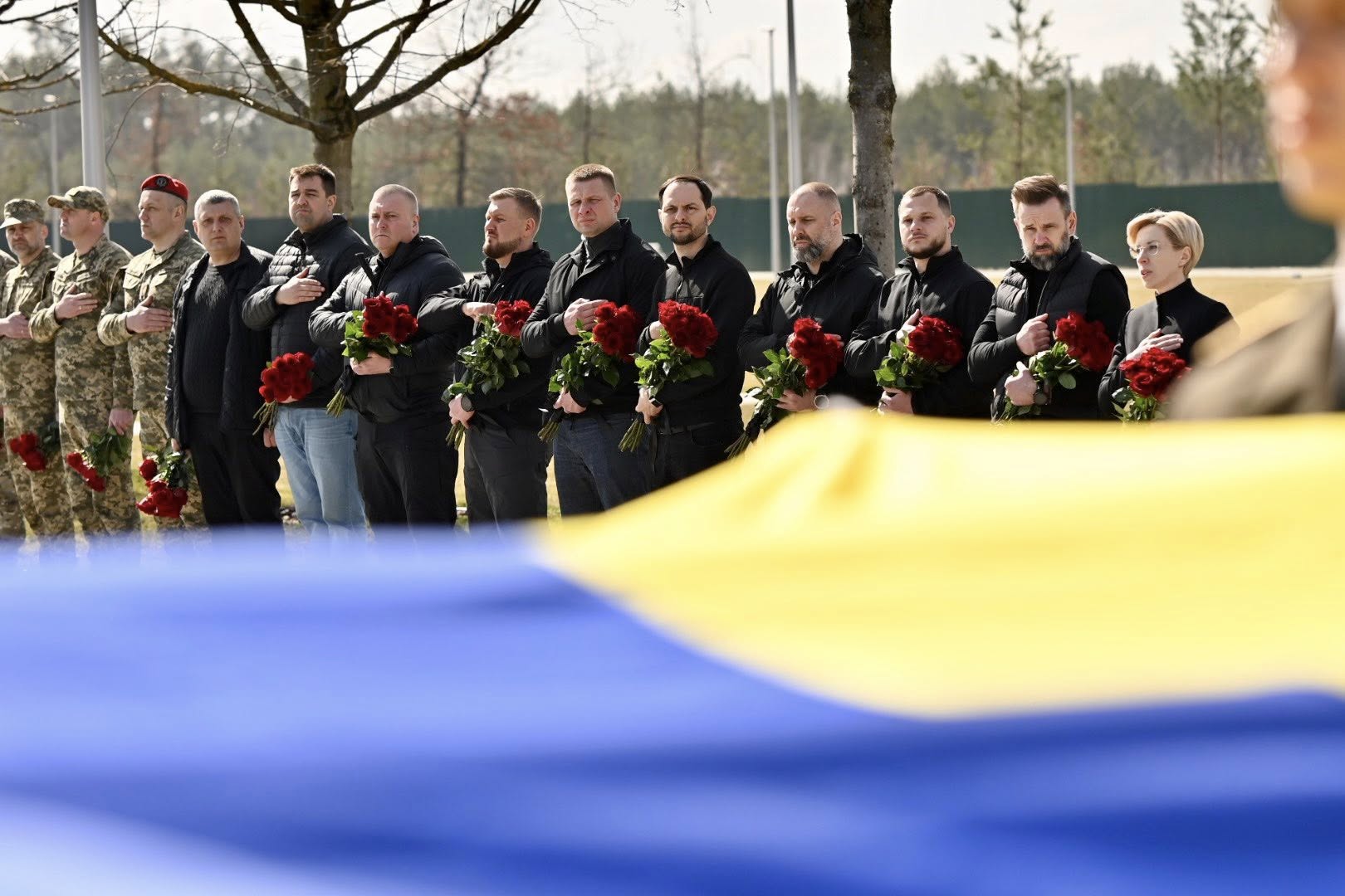 Микола Калашник: Вшанували пам’ять 11 невідомих Захисників і Захисниць України на Національному військовому меморіальному кладовищі 