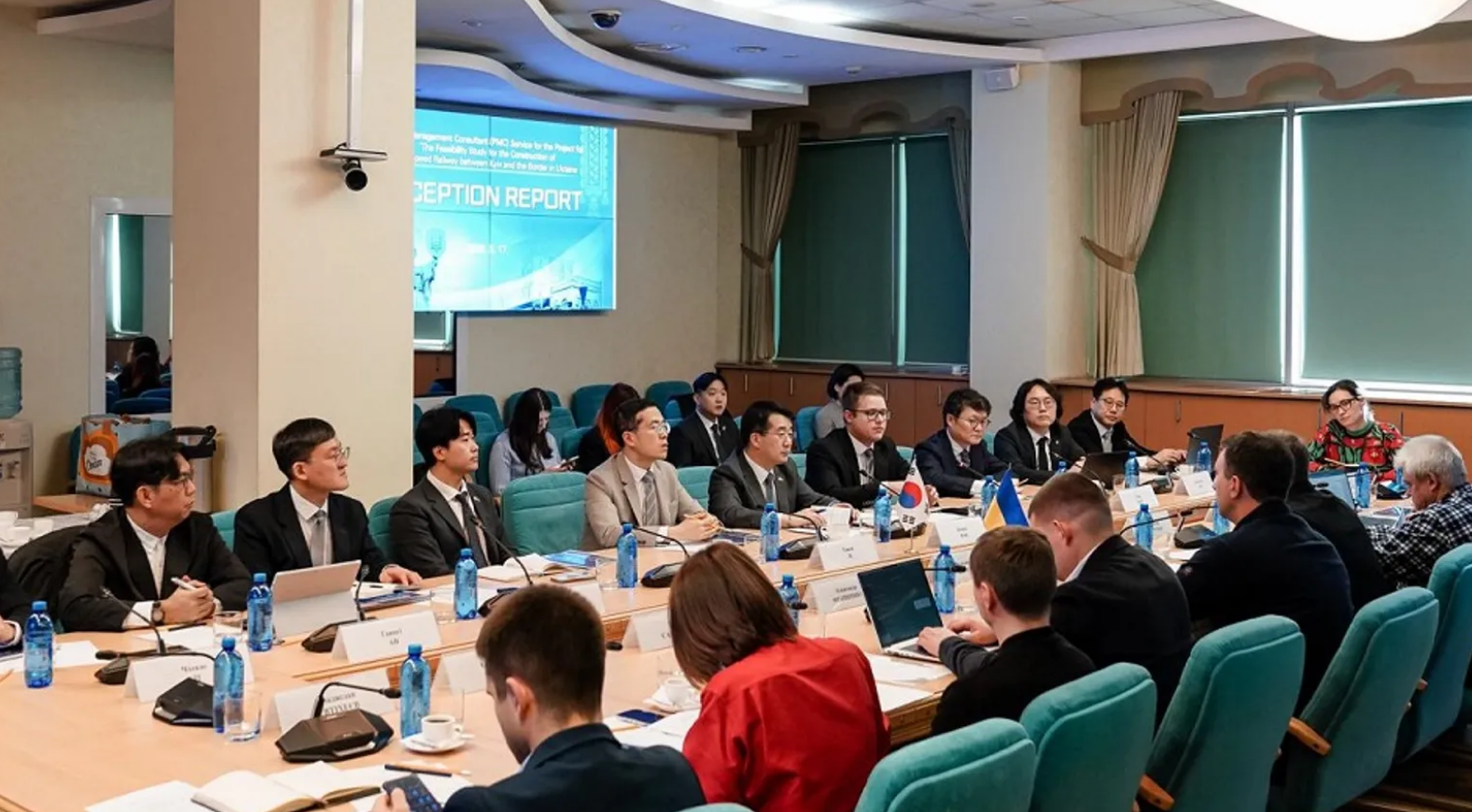  Україна планує побудувати швидкісну залізницю від Києва до кордону 