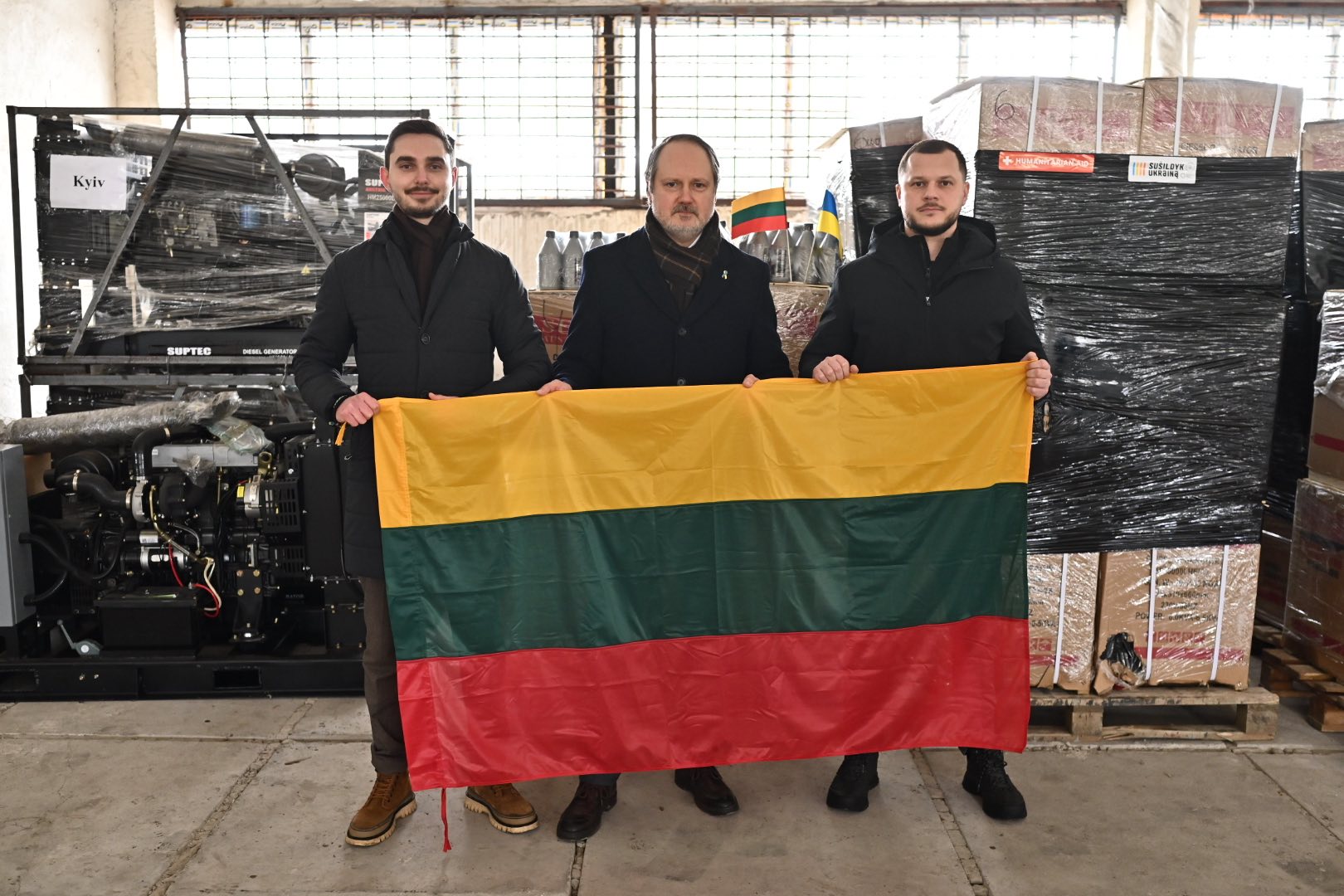  Микола Калашник: Київщина отримала партію енергетичної допомоги від партнерів із Литви 