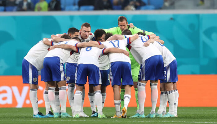  Спортивний арбітражний суд (CAS) відхилив запит російського футбольного союзу (РФС) призупинити рішення ФІФА про відсторонення всіх російських команд і клубів від змагань 
