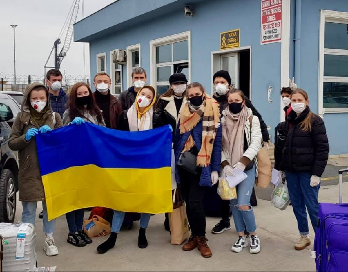  З Туреччини в Україну прибув пором із 35 українцями на борту, всі вони пройдуть 14-денну обсервацію 