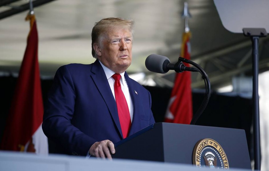  СМИ: Трамп допускает возможность встречи с Мадуро  