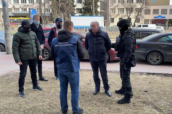  У Києві судитимуть податківця за хабар у майже пів мільйона гривень 