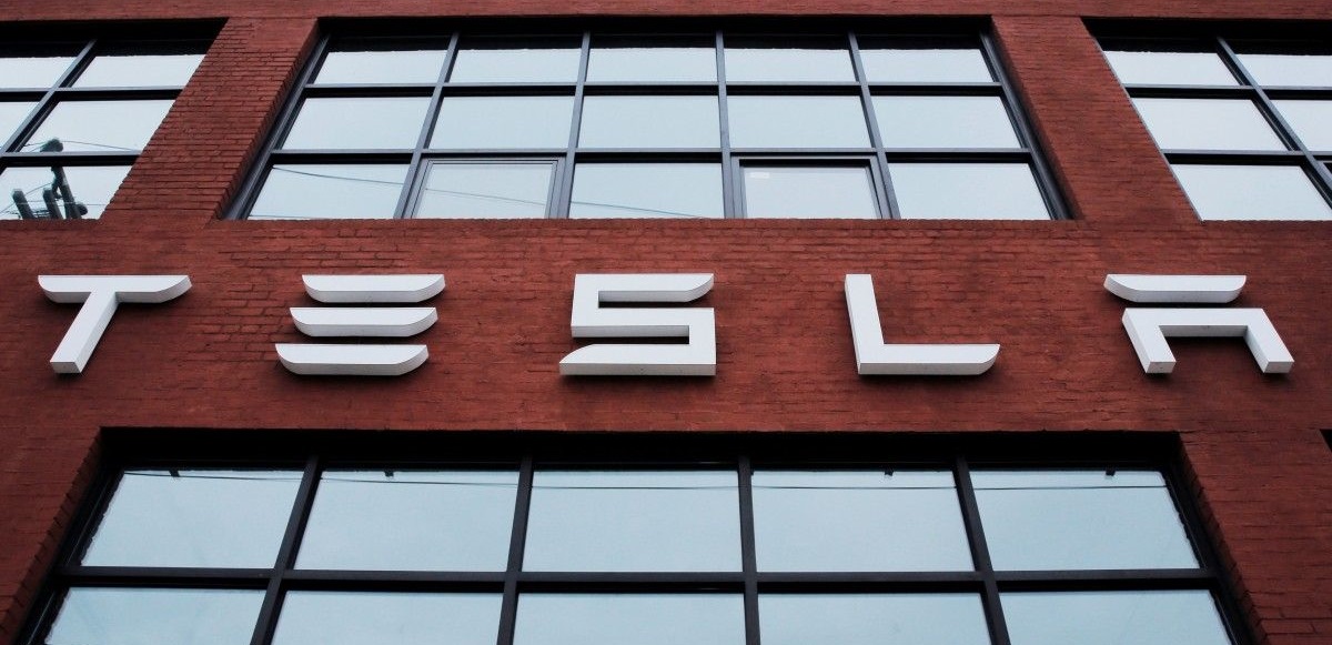  Коли акції Apple або Tesla стануть доступні українцям 