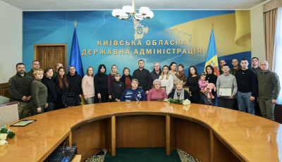 Микола Калашник вручив державні нагороди родинам загиблих захисників неба