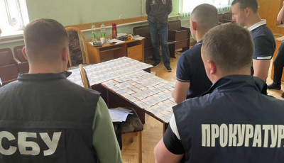 На Львівщині посадовців затримали під час отримання хабаря за оренду держмайна стратегічного значення