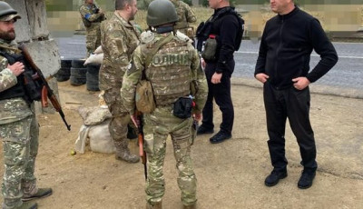Керівництво поліції Києва відвідало бійців у зоні проведення бойових дій