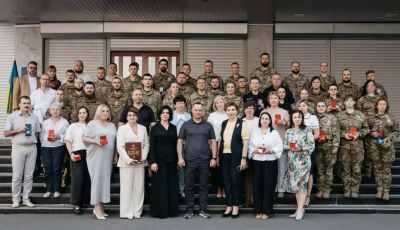 За врятовані життя та відданість професії: Іван Вигівський відзначив медиків системи МВС