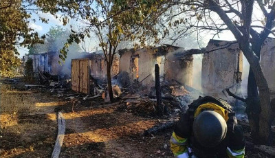 Поліція документує наслідки чергових російських атак Херсонщини, в результаті яких шість людей поранено