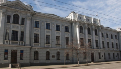 Привласнення понад 2,5 млн грн на фіктивних відрядженнях: у Києві підозрюють бухгалтерку інституту