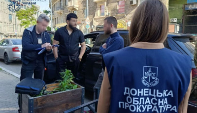 Прокуратура викрила організаторів схем ухилення у восьми регіонах