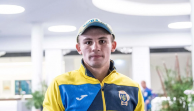 Украинский боксер победил россиянина в финале отбора на Олимпийские игры