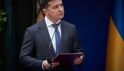 Зеленский призывает Кабмин как можно скорее разработать программы самым уязвимым слоям населения