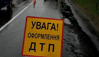 Женщина с двумя детьми госпитализированы в результате ДТП в Киеве