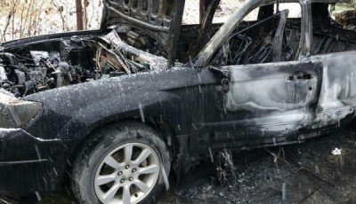 Поліція Закарпаття розкрила умисний підпал автомобілів журналіста