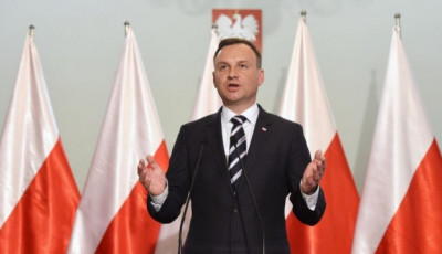 Дуда не вважає обов’язковим щеплення від коронавірусу