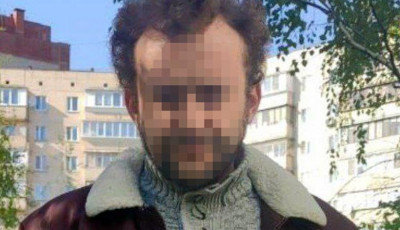 Поліцейські Києва викрили шахрая, який привласнив волонтерську допомогу для ЗСУ